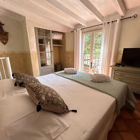 Villa Antonia Calvi (Corsica)