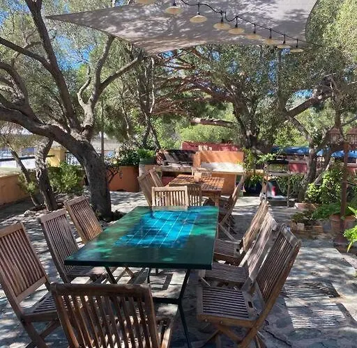 Antonia Villa Calvi (Corsica)