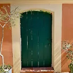 Βίλα Antonia Καλβί