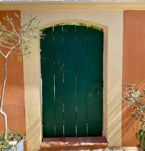 Villa Antonia Calvi (Corsica)